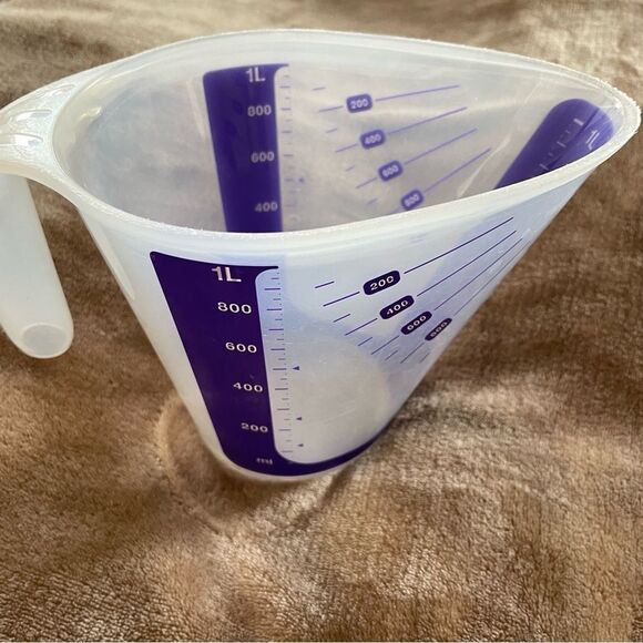 Tupperware Blue and Clear Measuring Jug 1000 ml (metric) - Picture 5 of 7